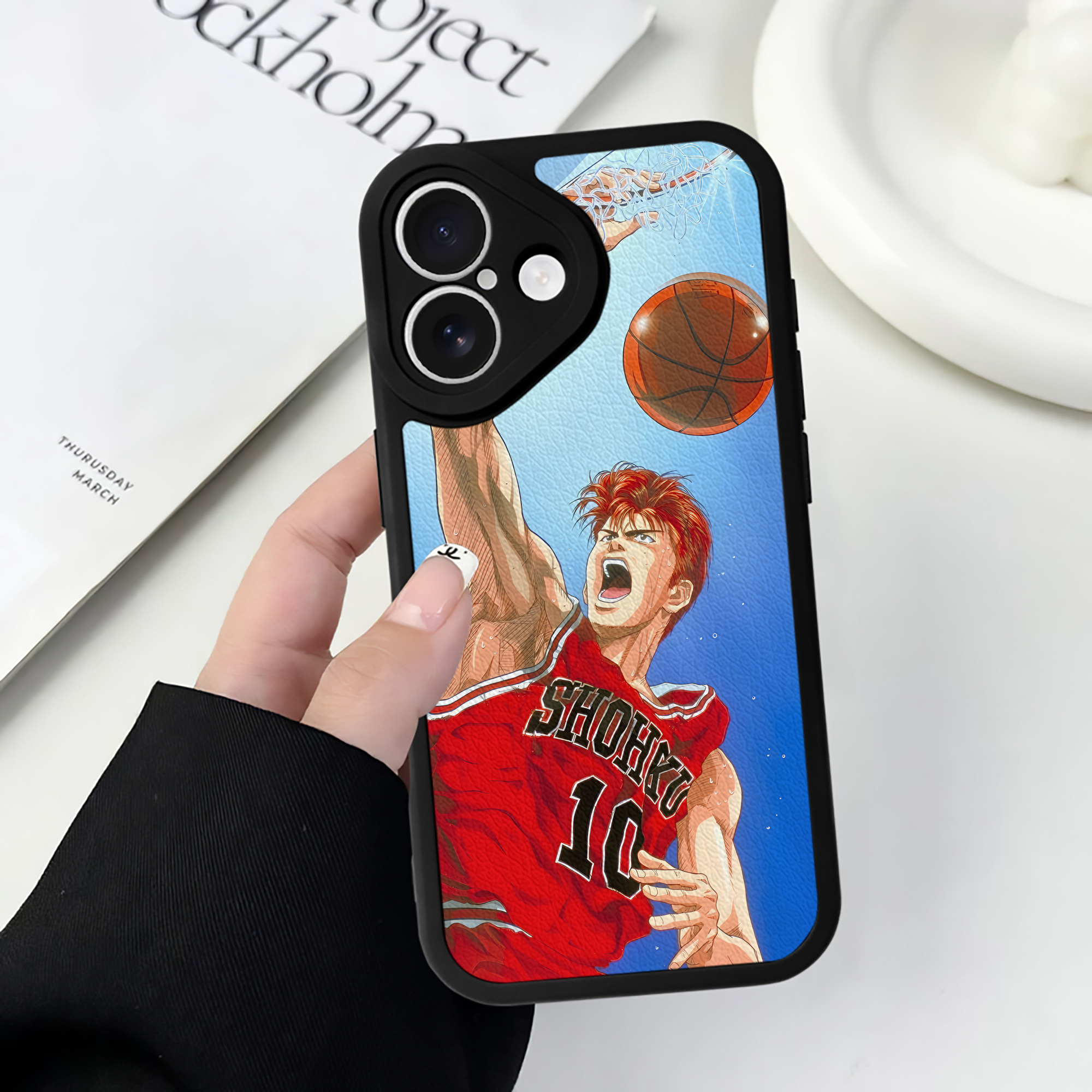 （画像用） SLAM DUNK／スラムダンク 【iPhone 16シリーズ対応】シリコンスマホケース（レザー調） 材質：シリコン